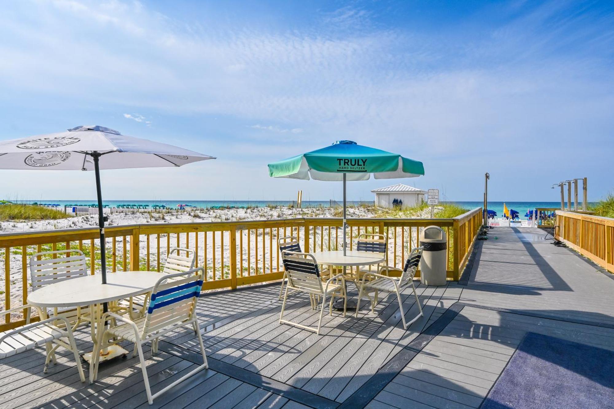 Pelican Beach Resort III Destin Room photo