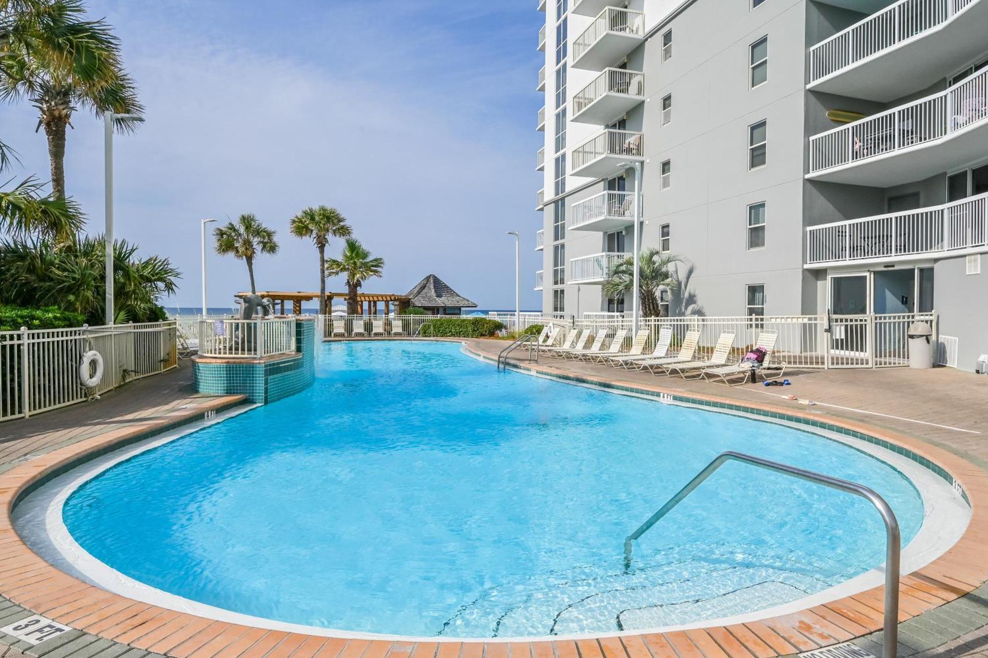 Pelican Beach Resort III Destin Room photo